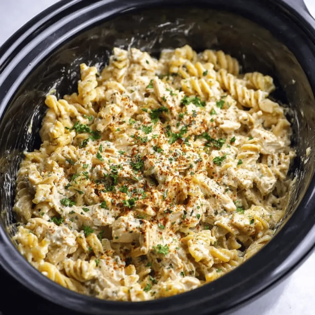 Crockpot Parmesan Garlic Chicken Pasta
