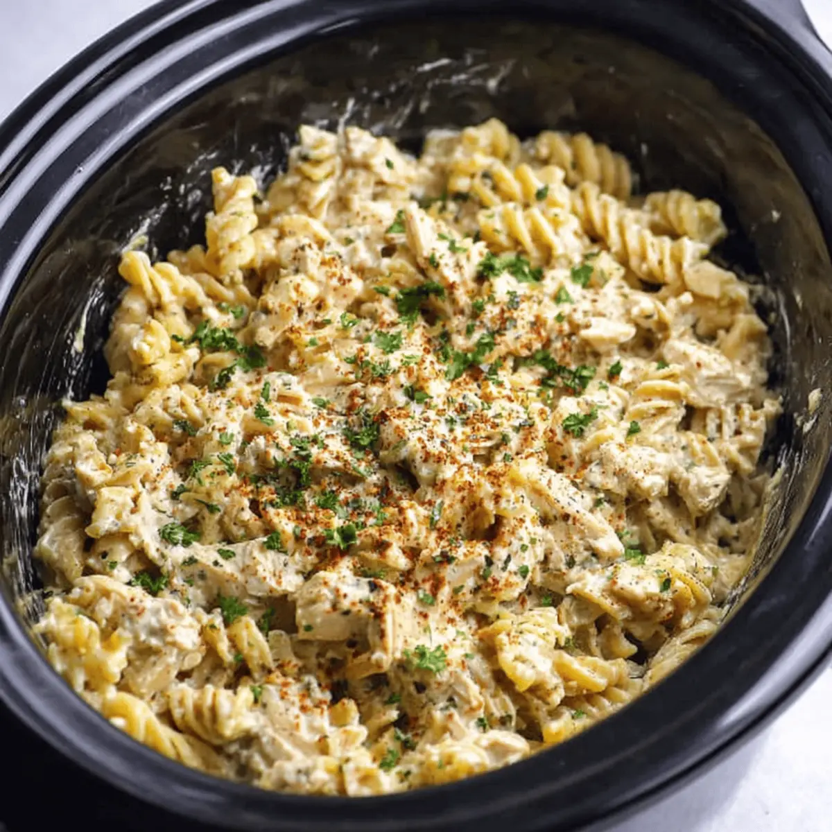 Crockpot Parmesan Garlic Chicken Pasta: Irresistibly Creamy Delight